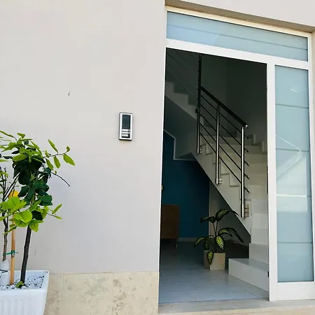 Holiday home Sealands 50 Meters From The Sandy With Wifi Avola